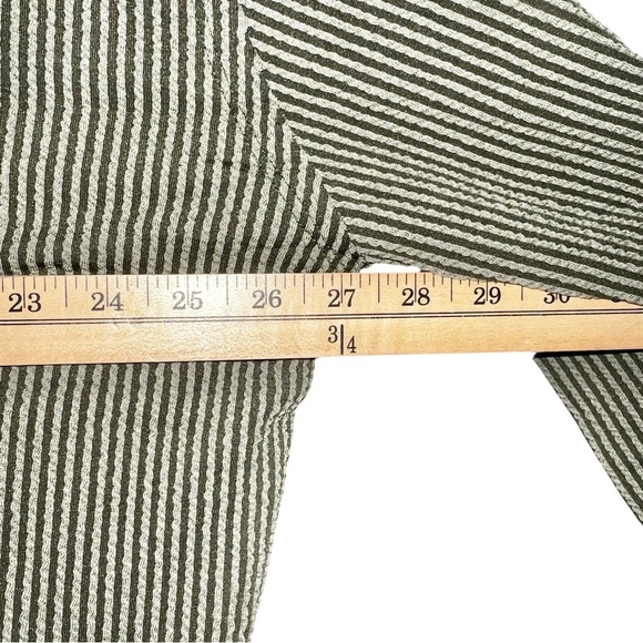 Andree by Unit NWT Ribbed Texture Top Size Large - Picture 2 of 8